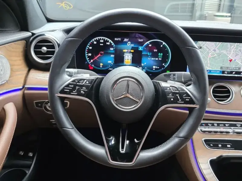 2021 Mercedes-Benz E-Класс с пробегом 44 554 км