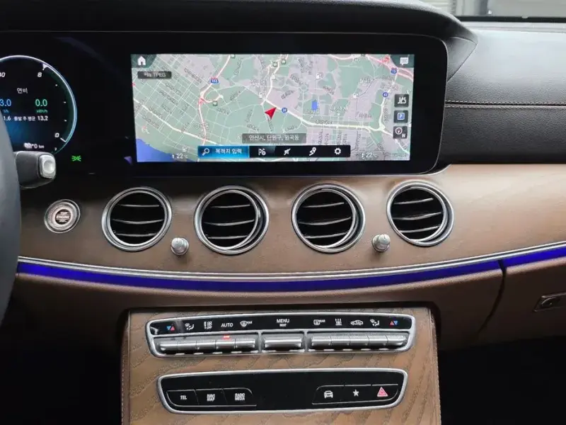 2021 Mercedes-Benz E-Класс с пробегом 44 554 км