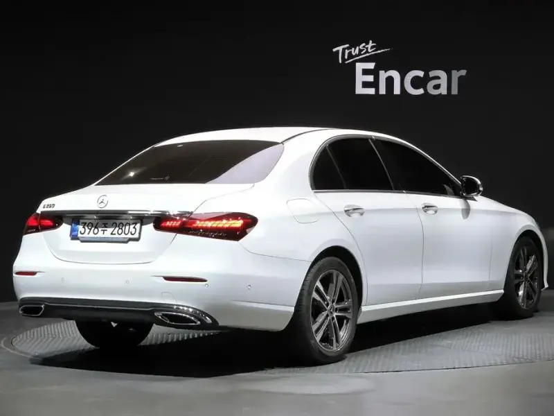 2023 Mercedes-Benz E-Класс с пробегом 43 722 км