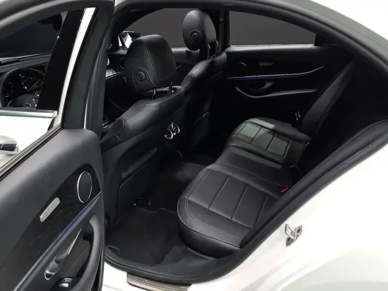 2023 Mercedes-Benz E-Класс с пробегом 43 722 км