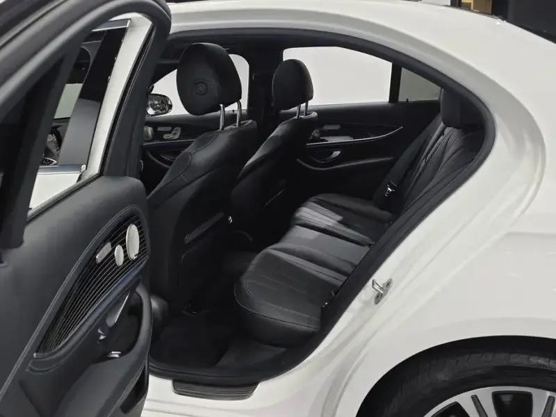 2021 Mercedes-Benz E-Класс с пробегом 121 151 км