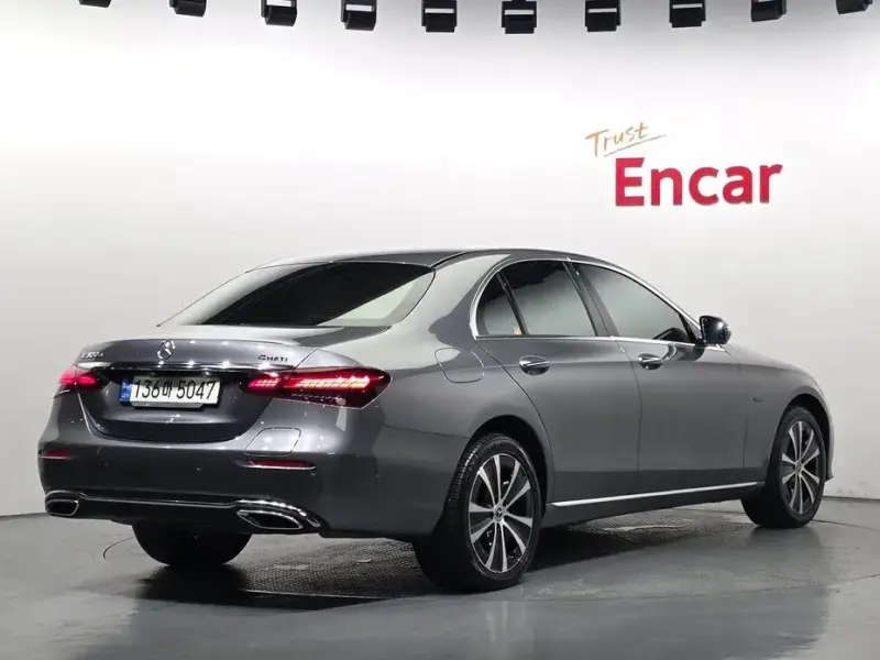 2021 Mercedes-Benz E-Класс с пробегом 88 292 км