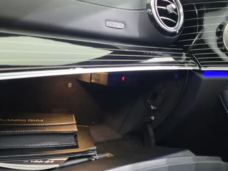 2021 Mercedes-Benz E-Класс с пробегом 121 151 км
