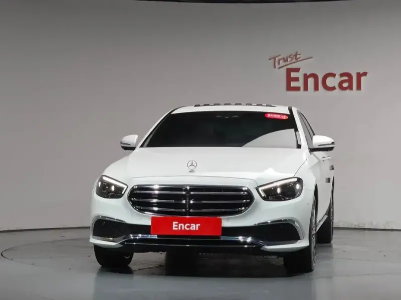 2023 Mercedes-Benz E-Класс с пробегом 6 946 км
