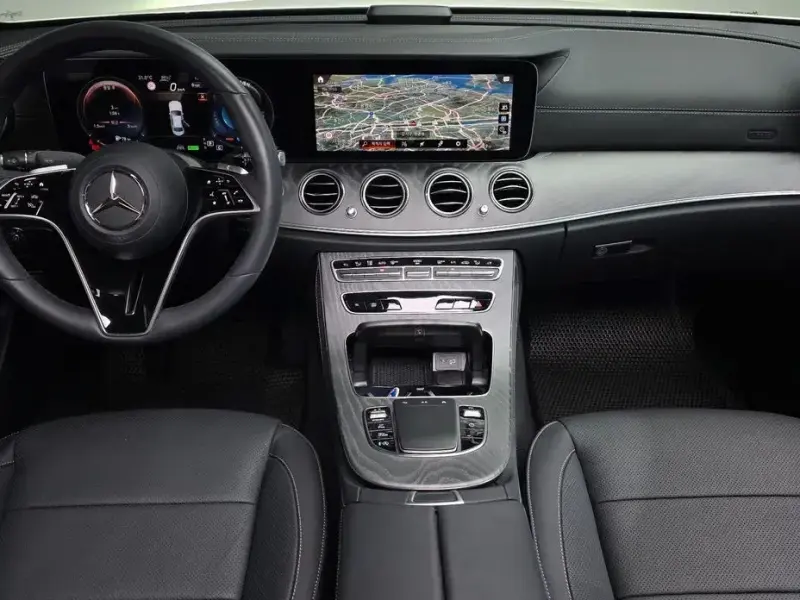 2023 Mercedes-Benz E-Класс с пробегом 6 946 км