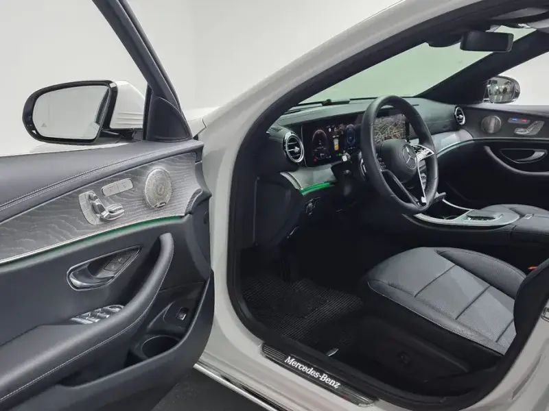 2023 Mercedes-Benz E-Класс с пробегом 6 946 км
