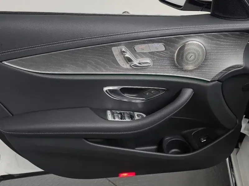 2023 Mercedes-Benz E-Класс с пробегом 6 946 км