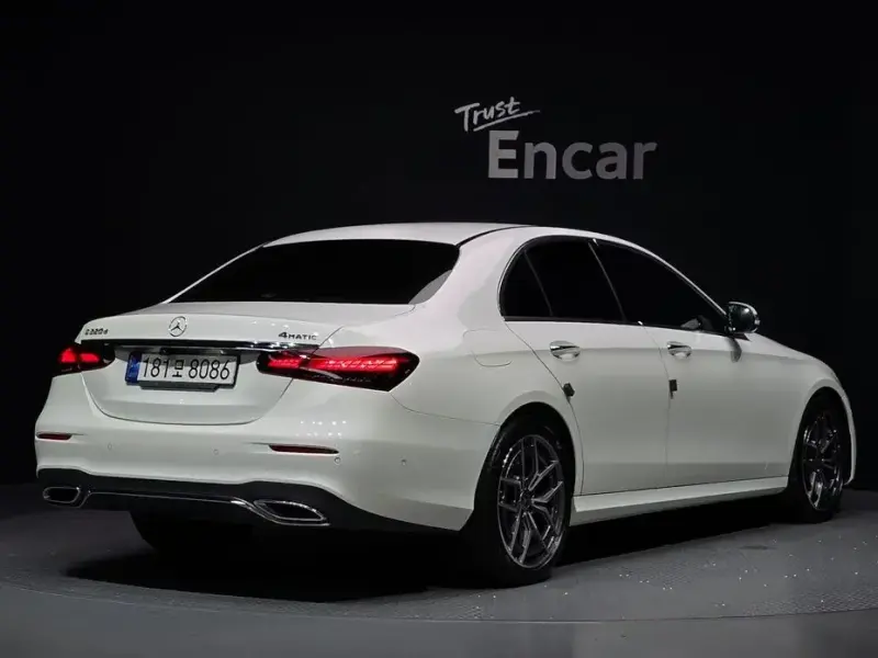 2023 Mercedes-Benz E-Класс с пробегом 35 591 км
