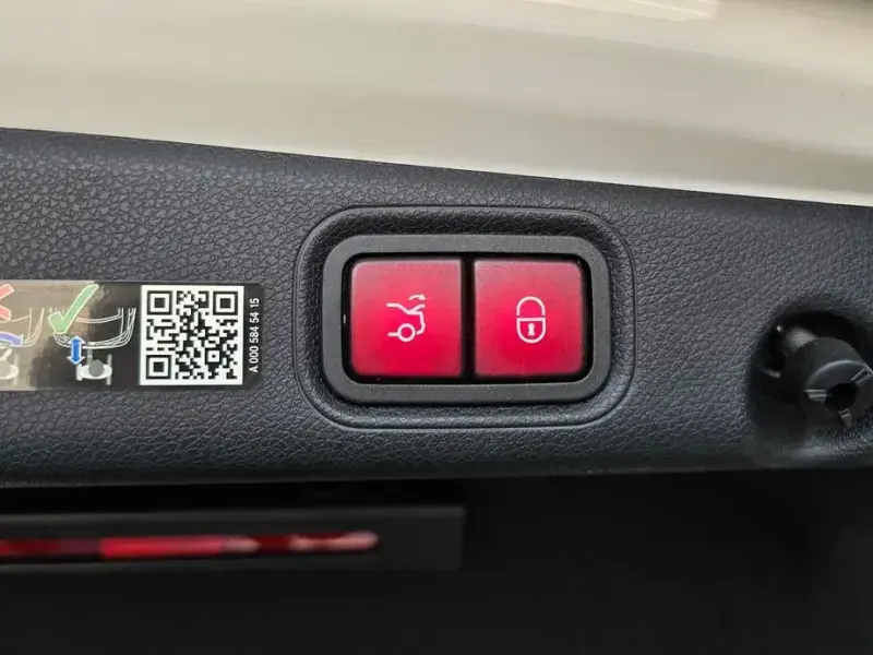 2023 Mercedes-Benz E-Класс с пробегом 35 591 км
