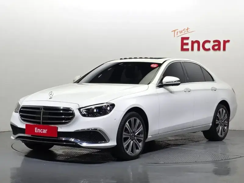 2023 Mercedes-Benz E-Класс с пробегом 35 335 км