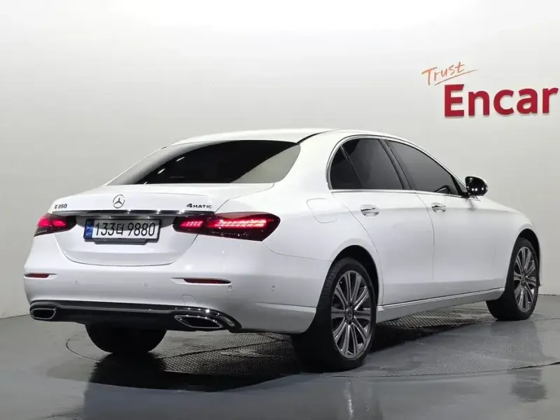 2023 Mercedes-Benz E-Класс с пробегом 35 335 км