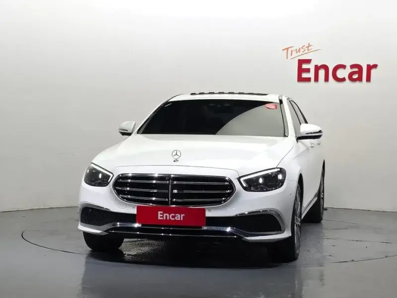 2023 Mercedes-Benz E-Класс с пробегом 35 335 км
