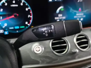 2023 Mercedes-Benz E-Класс с пробегом 35 335 км