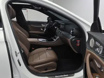 2023 Mercedes-Benz E-Класс с пробегом 35 335 км