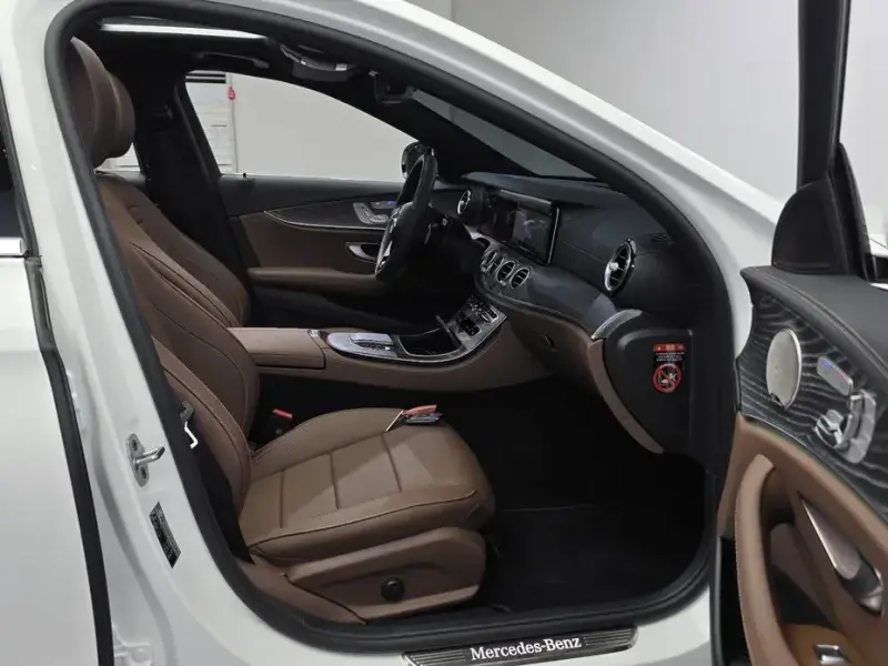 2023 Mercedes-Benz E-Класс с пробегом 35 335 км
