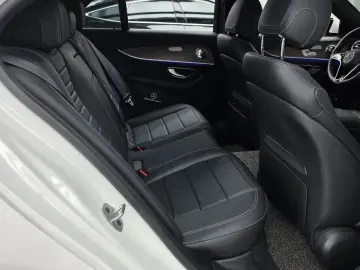 2022 Mercedes-Benz E-Класс с пробегом 37 630 км