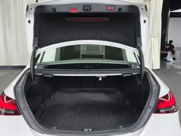 2022 Mercedes-Benz E-Класс с пробегом 37 630 км
