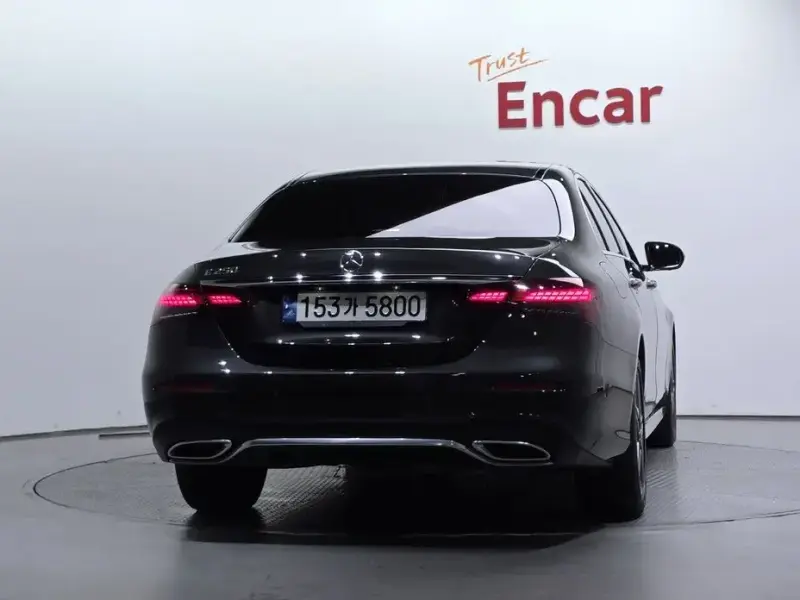 2023 Mercedes-Benz E-Класс с пробегом 22 315 км