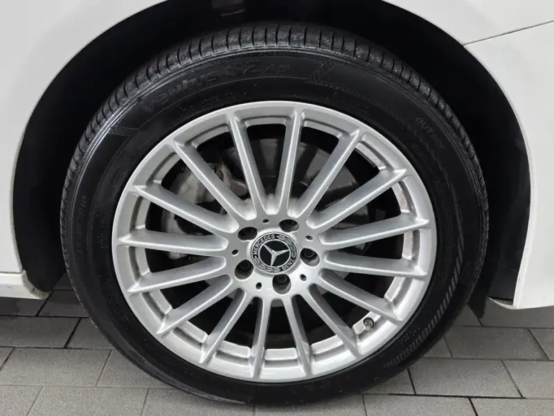 2022 Mercedes-Benz E-Класс с пробегом 37 630 км