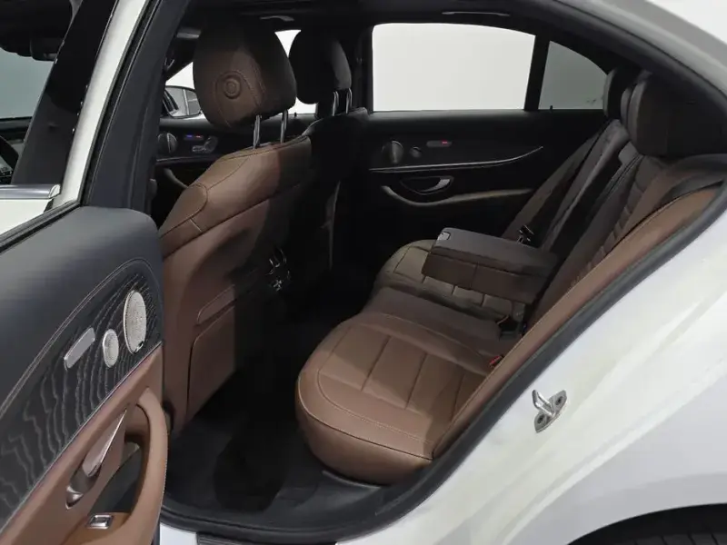 2023 Mercedes-Benz E-Класс с пробегом 35 335 км