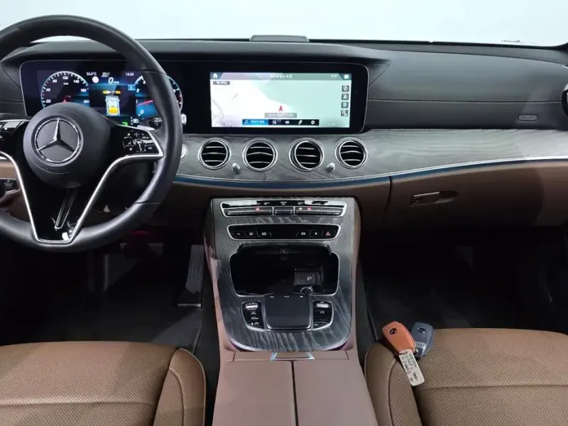2023 Mercedes-Benz E-Класс с пробегом 35 335 км
