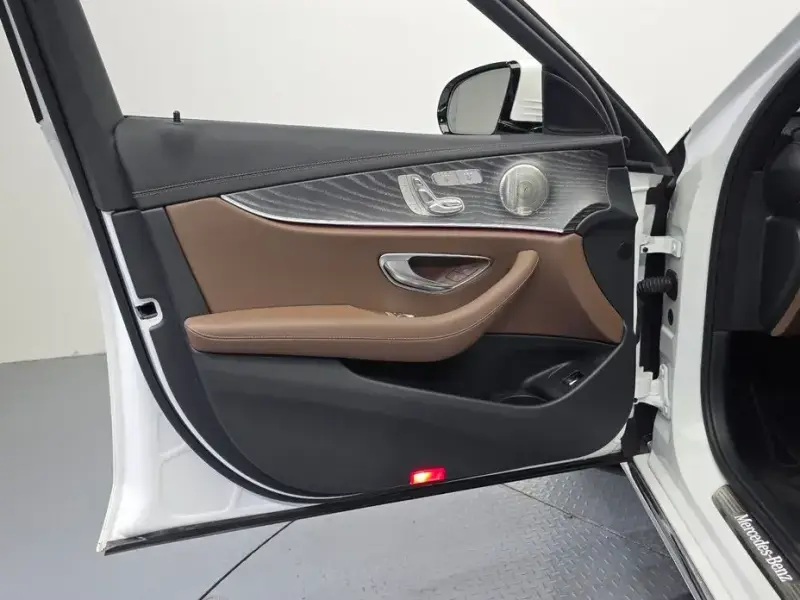 2023 Mercedes-Benz E-Класс с пробегом 35 335 км