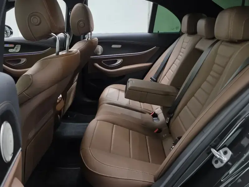 2023 Mercedes-Benz E-Класс с пробегом 22 315 км