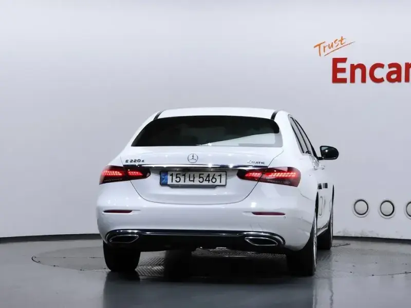 2021 Mercedes-Benz E-Класс с пробегом 42 487 км