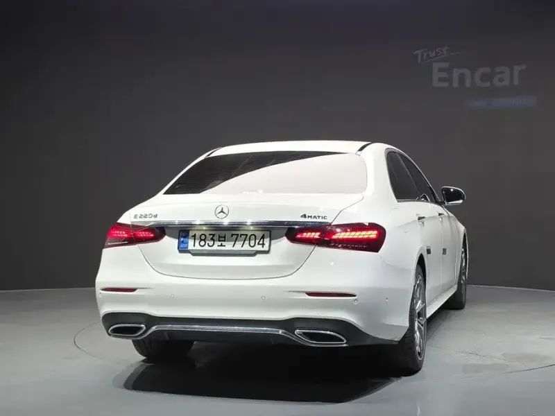 2023 Mercedes-Benz E-Класс с пробегом 55 414 км
