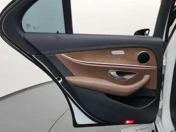 2021 Mercedes-Benz E-Класс с пробегом 42 487 км