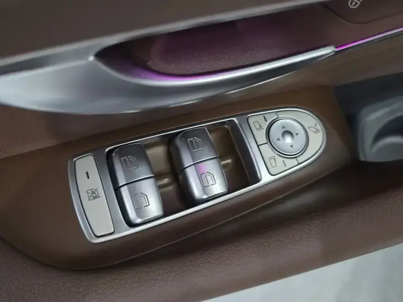 2021 Mercedes-Benz E-Класс с пробегом 58 383 км