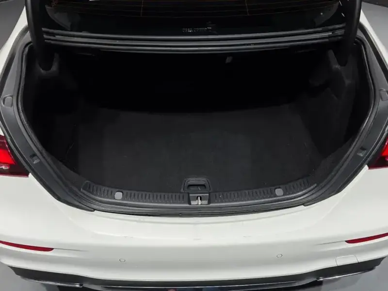 2023 Mercedes-Benz E-Класс с пробегом 55 414 км