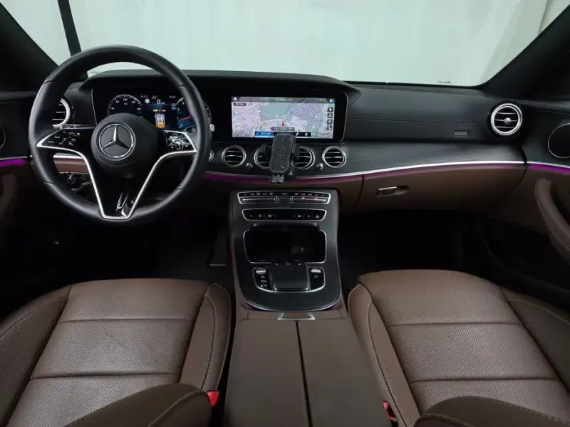 2023 Mercedes-Benz E-Класс с пробегом 25 299 км