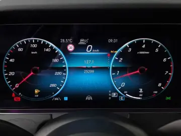 2023 Mercedes-Benz E-Класс с пробегом 25 299 км