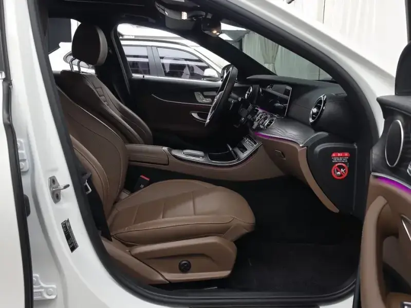 2023 Mercedes-Benz E-Класс с пробегом 25 299 км