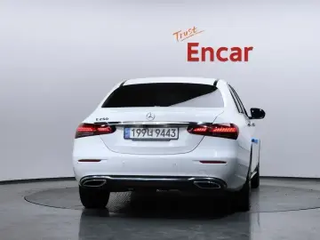 2021 Mercedes-Benz E-Класс с пробегом 63 267 км