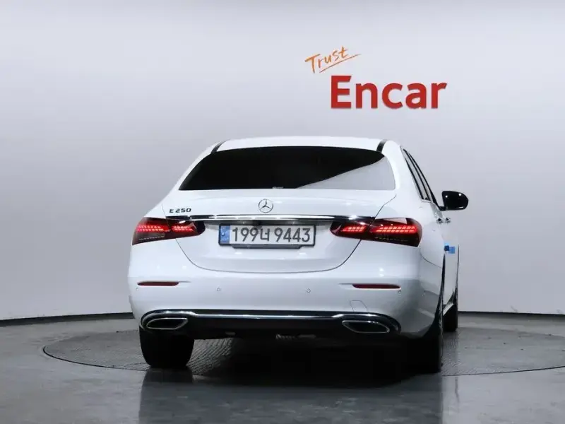 2021 Mercedes-Benz E-Класс с пробегом 63 267 км
