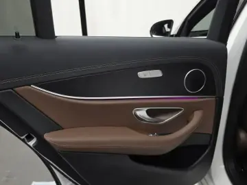 2023 Mercedes-Benz E-Класс с пробегом 25 299 км