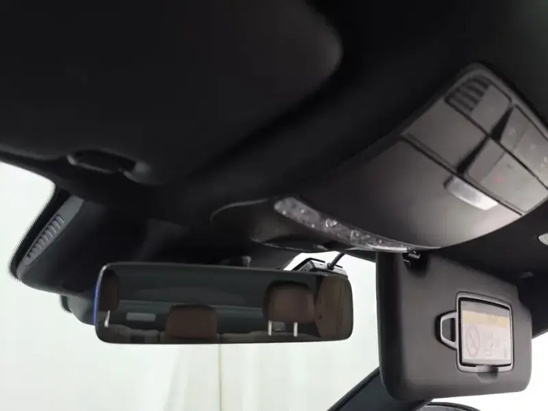 2023 Mercedes-Benz E-Класс с пробегом 25 299 км