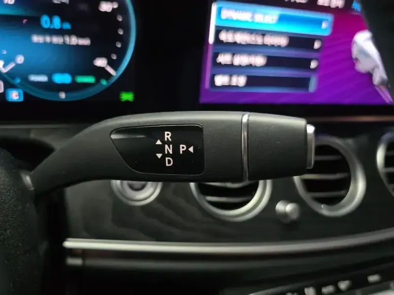 2022 Mercedes-Benz E-Класс с пробегом 78 464 км