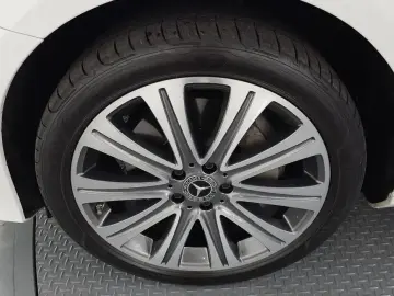 2022 Mercedes-Benz E-Класс с пробегом 19 634 км