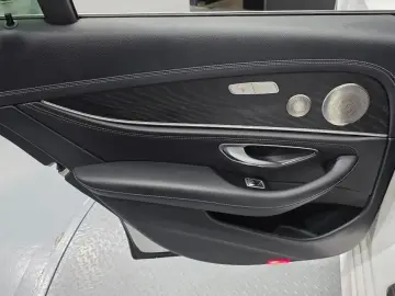 2022 Mercedes-Benz E-Класс с пробегом 78 464 км