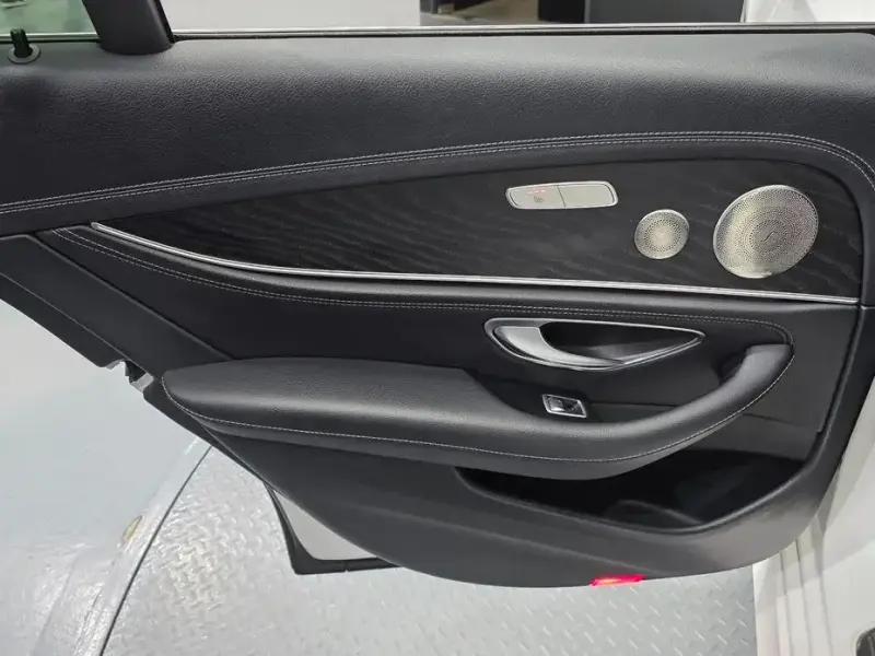 2022 Mercedes-Benz E-Класс с пробегом 78 464 км