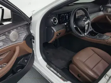 2022 Mercedes-Benz E-Класс с пробегом 19 634 км
