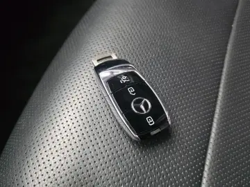 2022 Mercedes-Benz E-Класс с пробегом 78 464 км