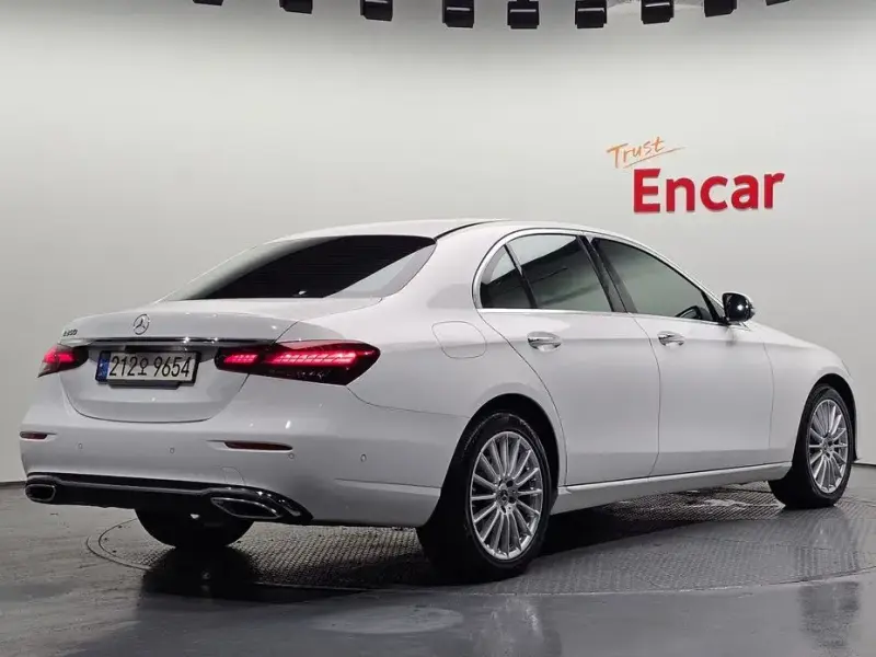 2021 Mercedes-Benz E-Класс с пробегом 47 770 км