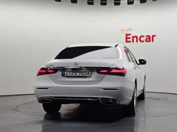 2021 Mercedes-Benz E-Класс с пробегом 47 770 км