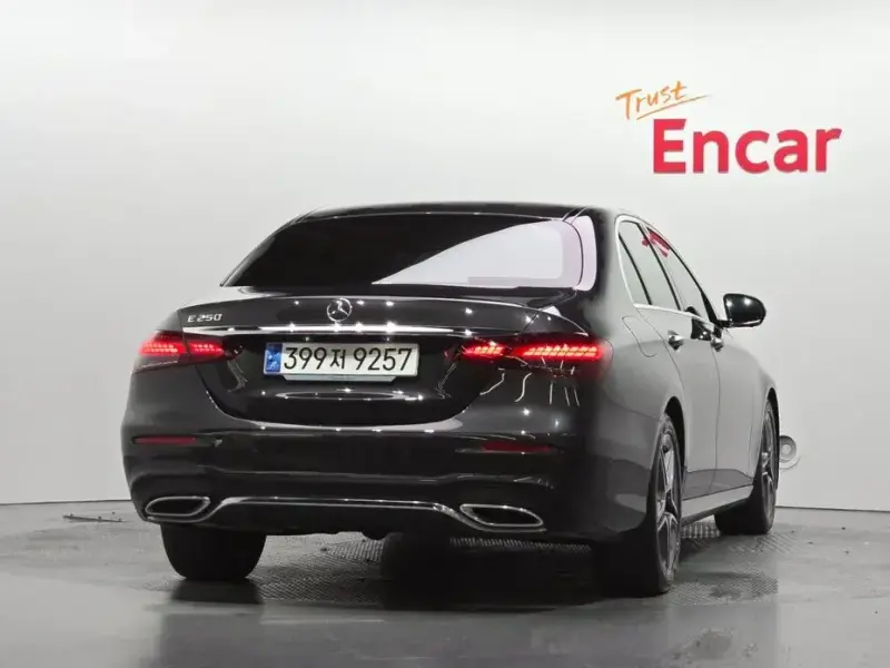 2023 Mercedes-Benz E-Класс с пробегом 22 626 км