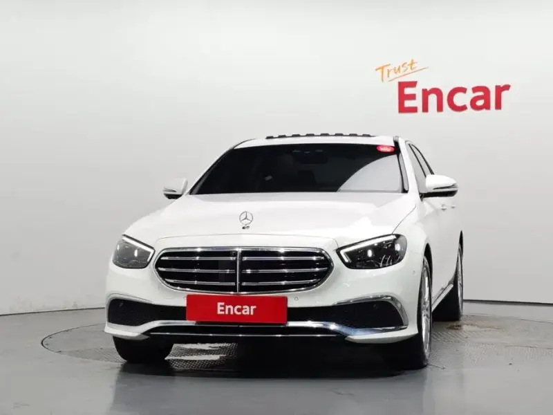 2023 Mercedes-Benz E-Класс с пробегом 23 155 км