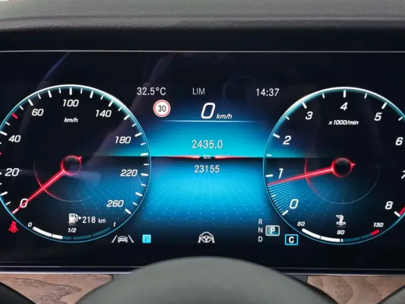 2023 Mercedes-Benz E-Класс с пробегом 23 155 км